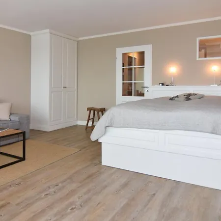 Metropol, Whg 268, Seeseite Apartment